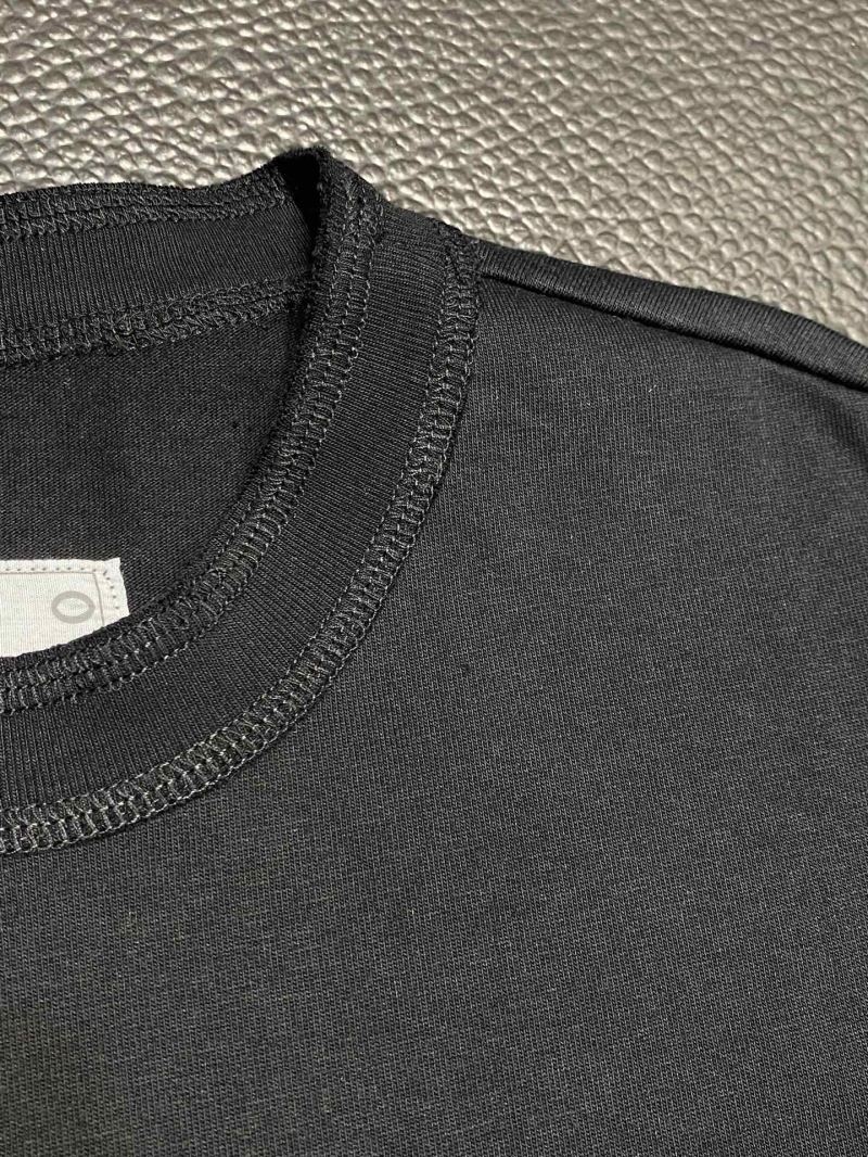 Unclassified Brand T-Shirts